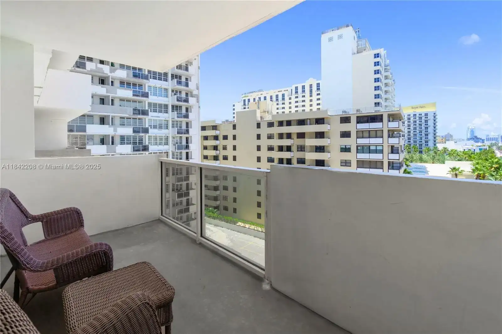 100 Lincoln Rd # 811, Miami Beach FL 33139 photo 3