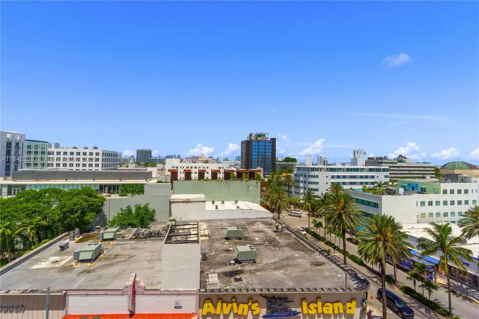 100 Lincoln Rd # 811, Miami Beach FL 33139 photo 4
