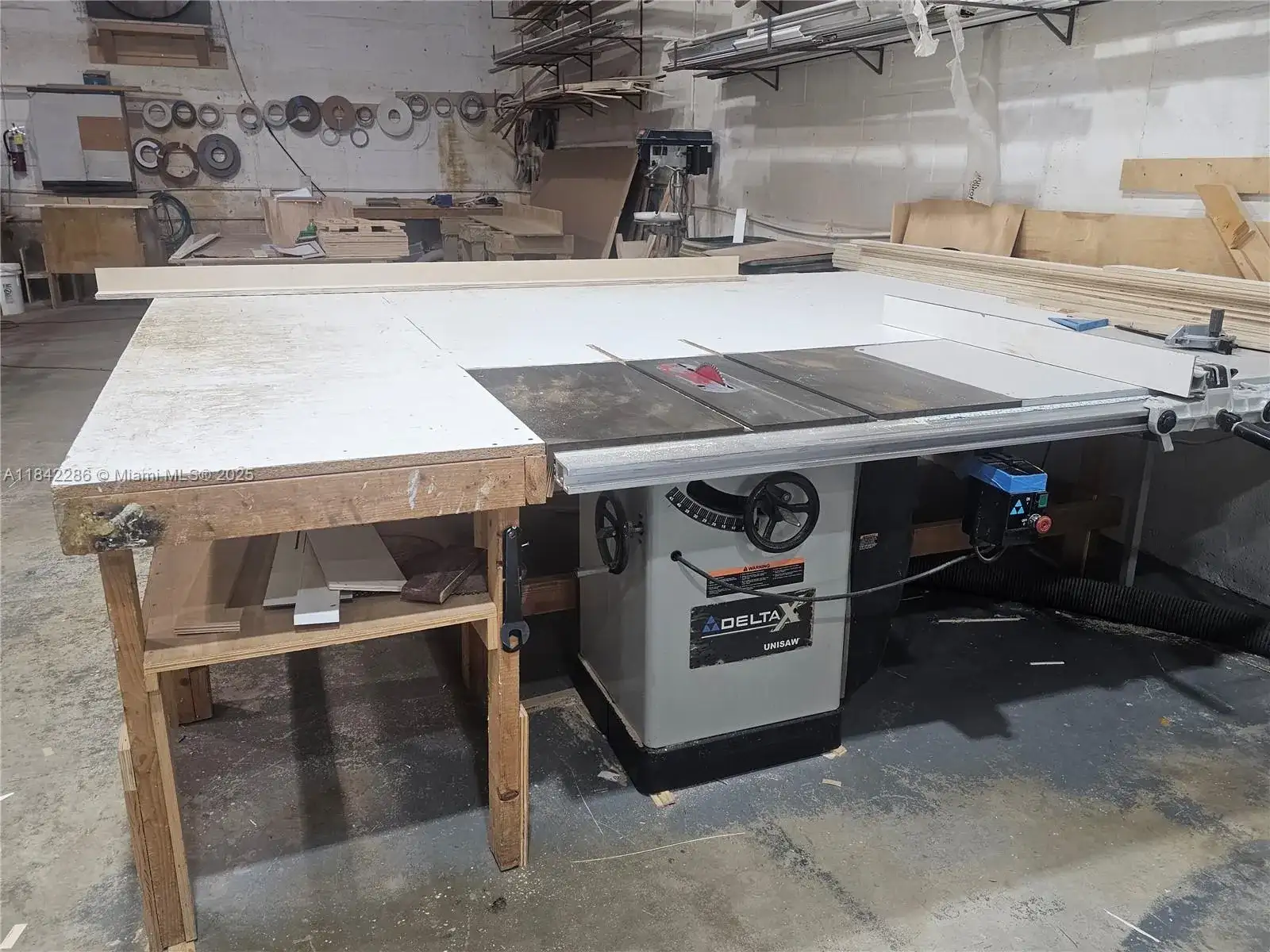 KITCHEN CABINET MANUFACTURER, Miami FL 33166 photo 5
