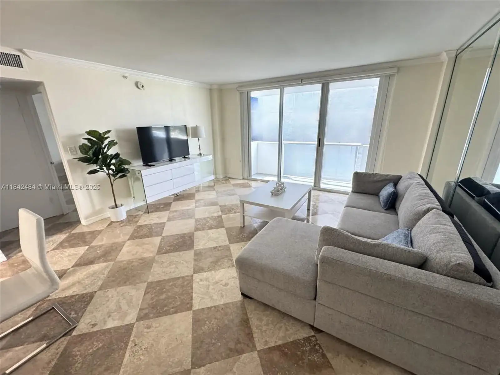 9195 Collins Ave # 912, Surfside FL 33154 photo 2