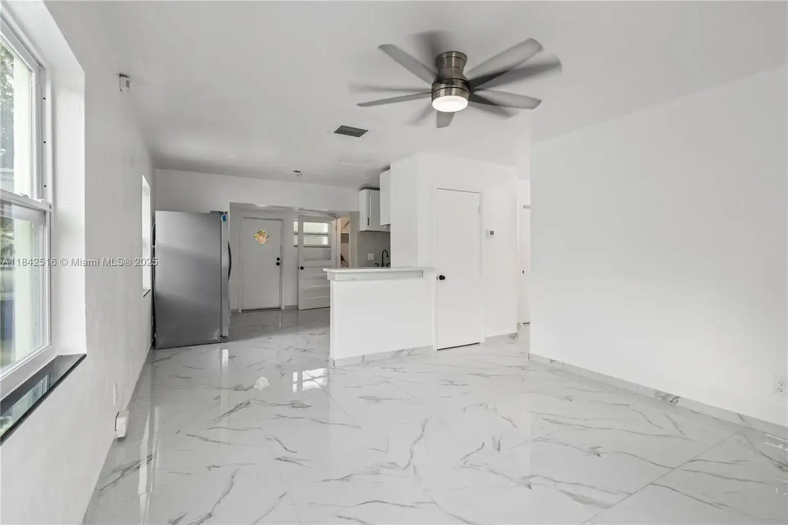 306 Modest Street, Lakeland FL 33805 photo 2