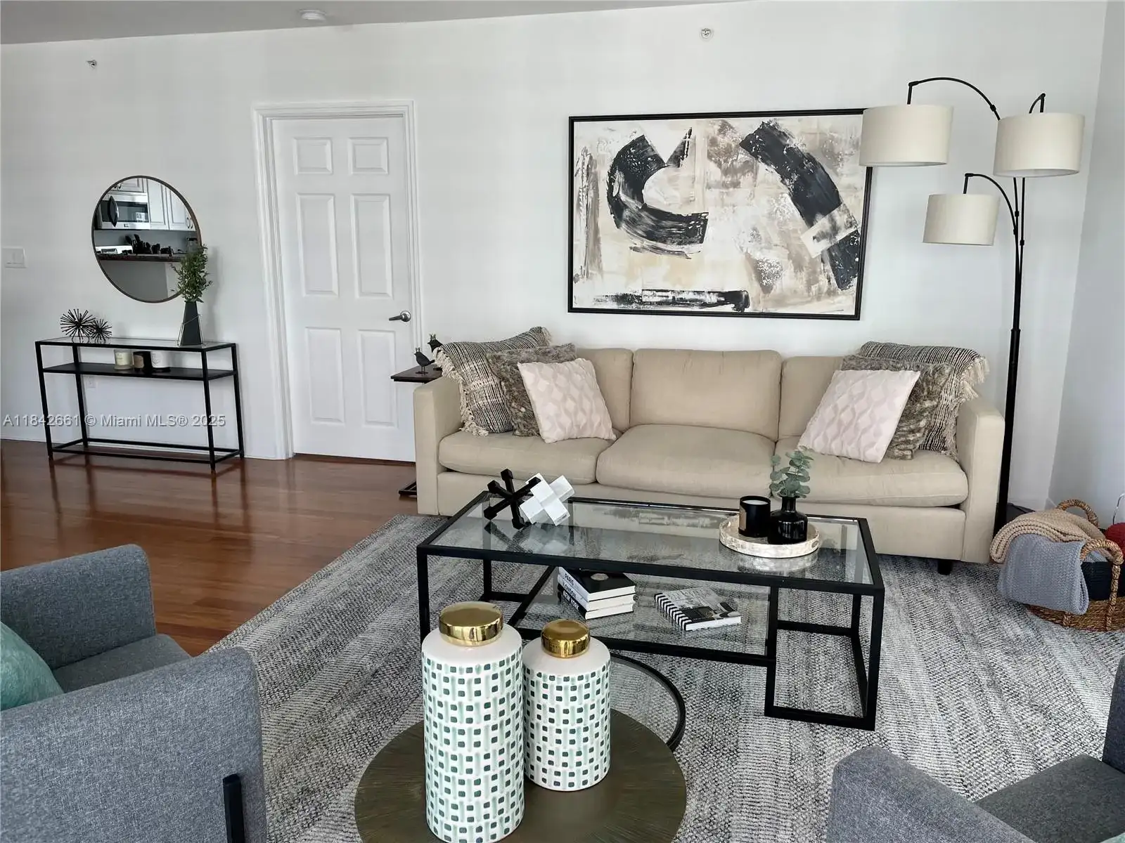 1155 Brickell Bay Dr # 2802, Miami FL 33131 photo 4