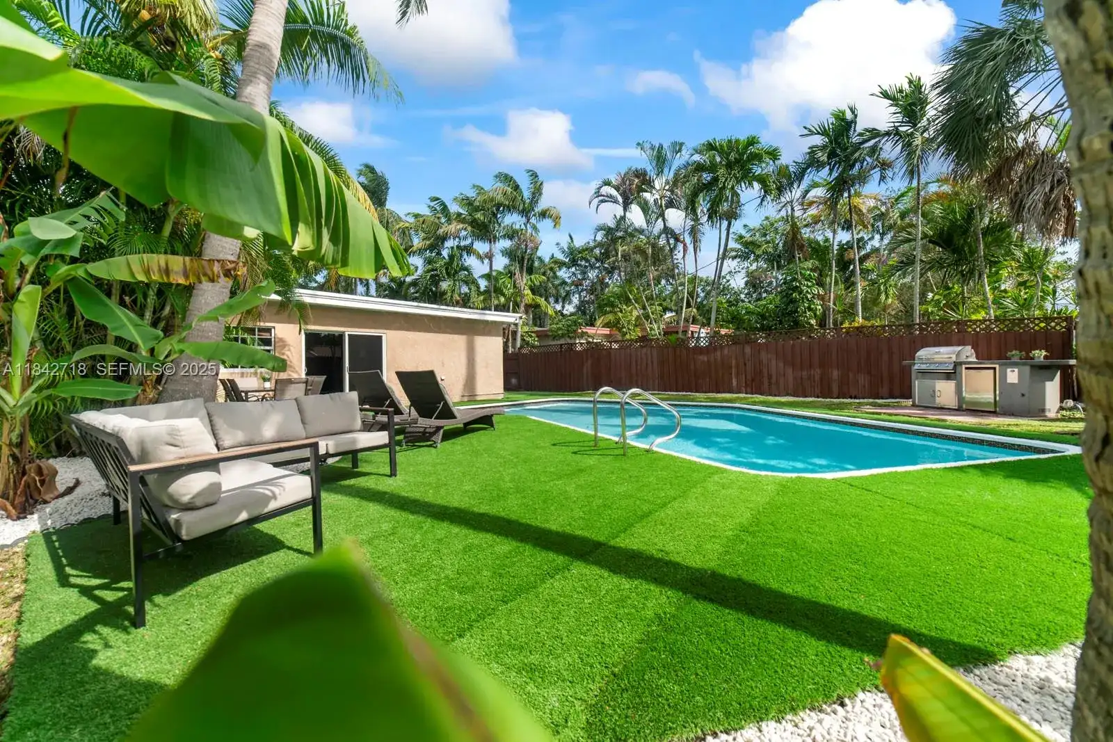 2708 Cleveland St, Hollywood FL 33020 photo 4