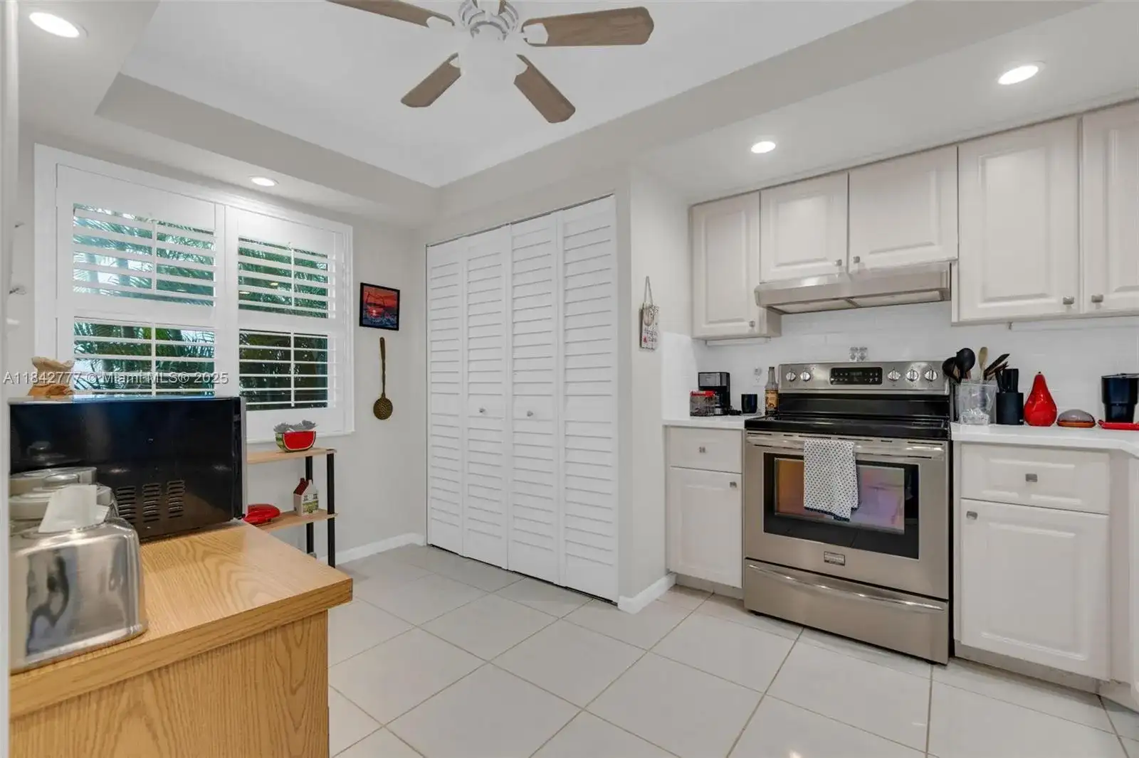 14773 Cumberland Dr # 208, Delray Beach FL 33446 photo 4
