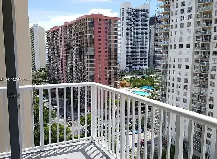 231 174th St # 1611, Sunny Isles Beach FL 33160 photo 2