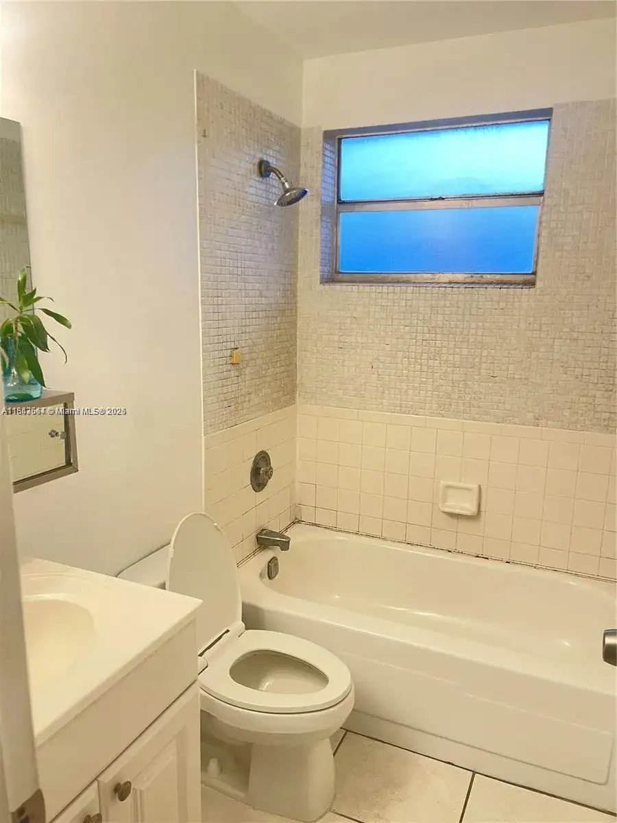 10383 N Kendall Dr # N5, Miami FL 33176 photo 4