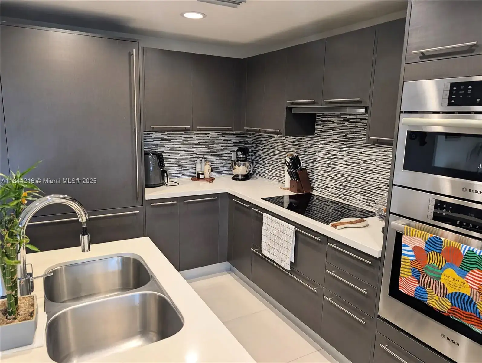 7825 NW 107th Ave # 212, Doral FL 33178 photo 3