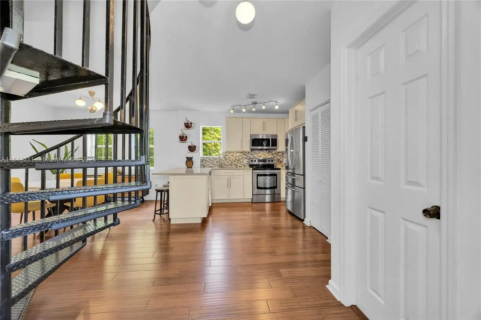 2850 Coconut Ave # 15, Miami FL 33133 photo 4
