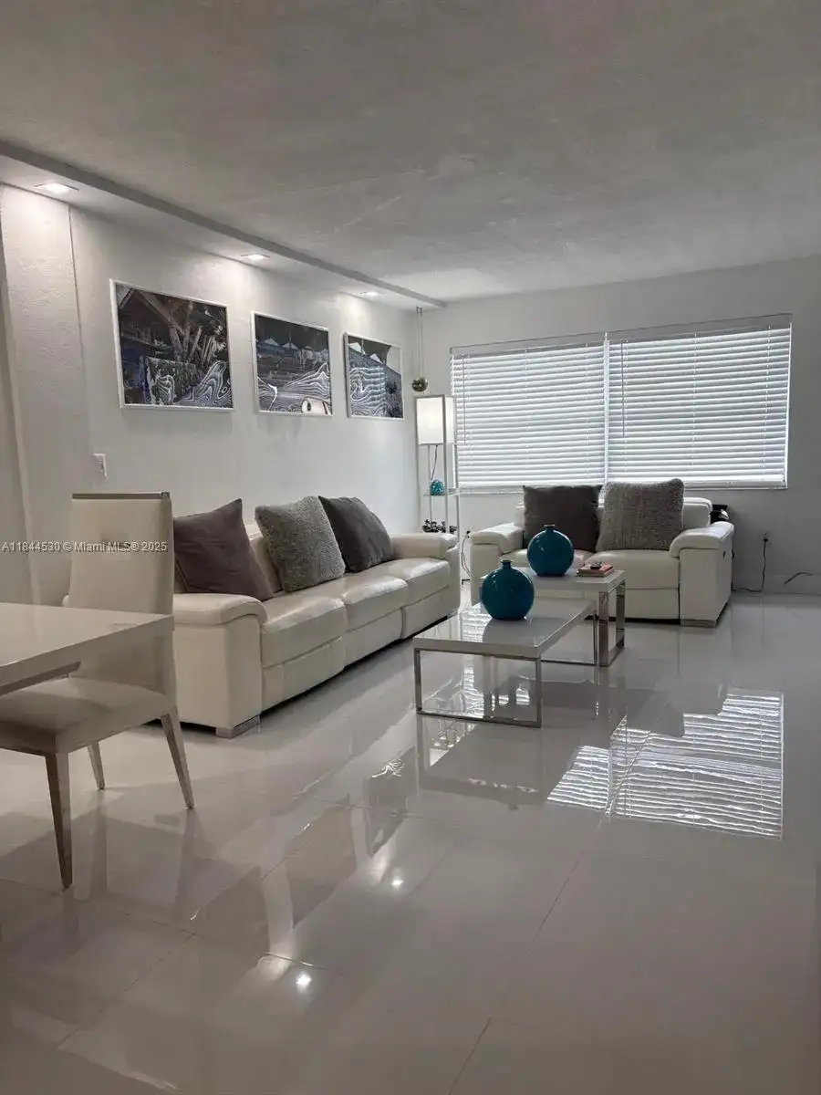 495 NW 72nd Ave # 408, Miami FL 33126 photo 2