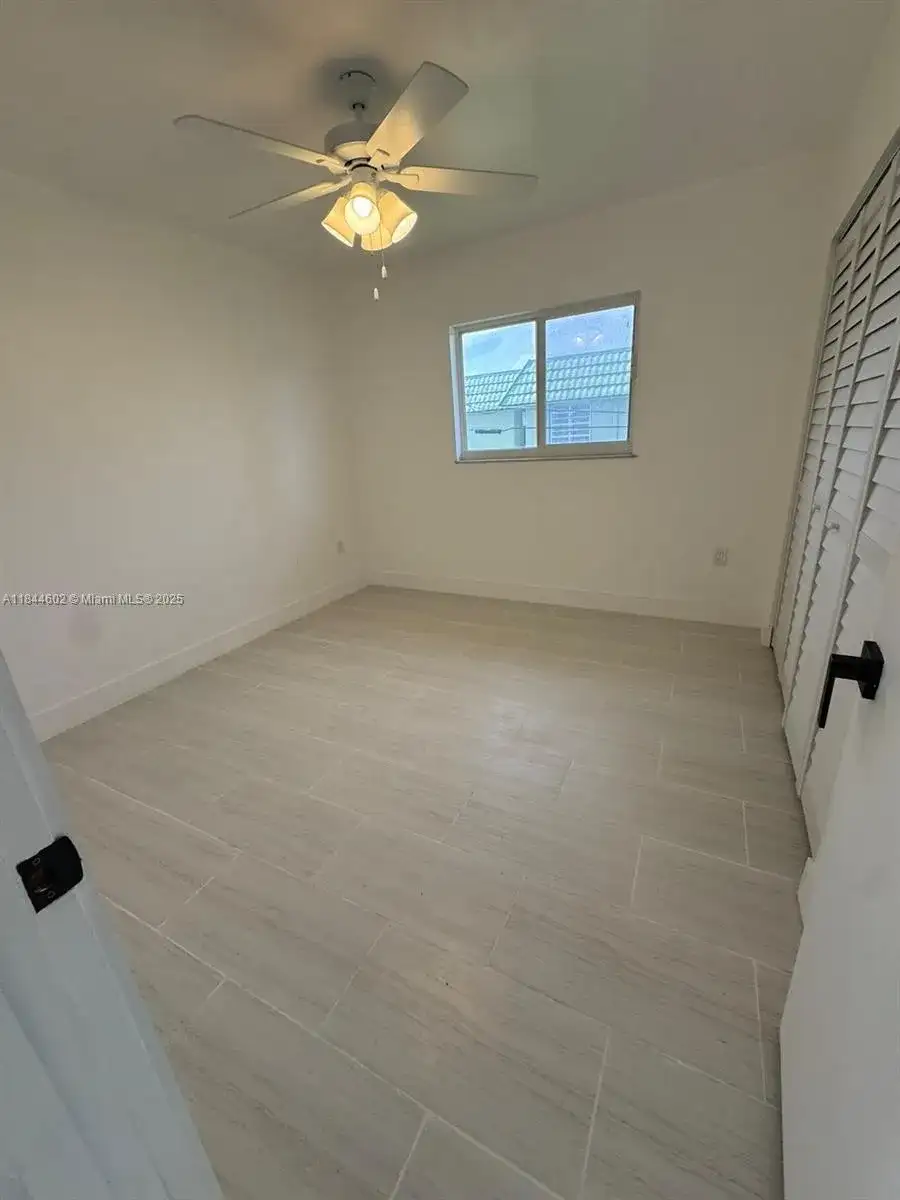 800 NW 44th Ave # 4, Miami FL 33126 photo 5