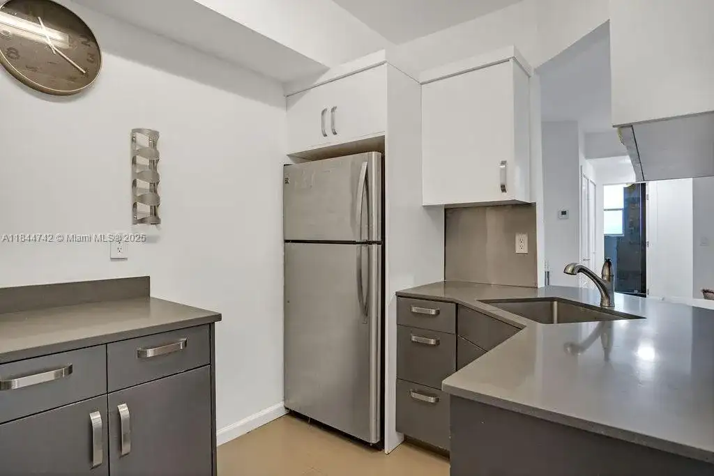 747 Michigan Ave # 201, Miami Beach FL 33139 photo 5