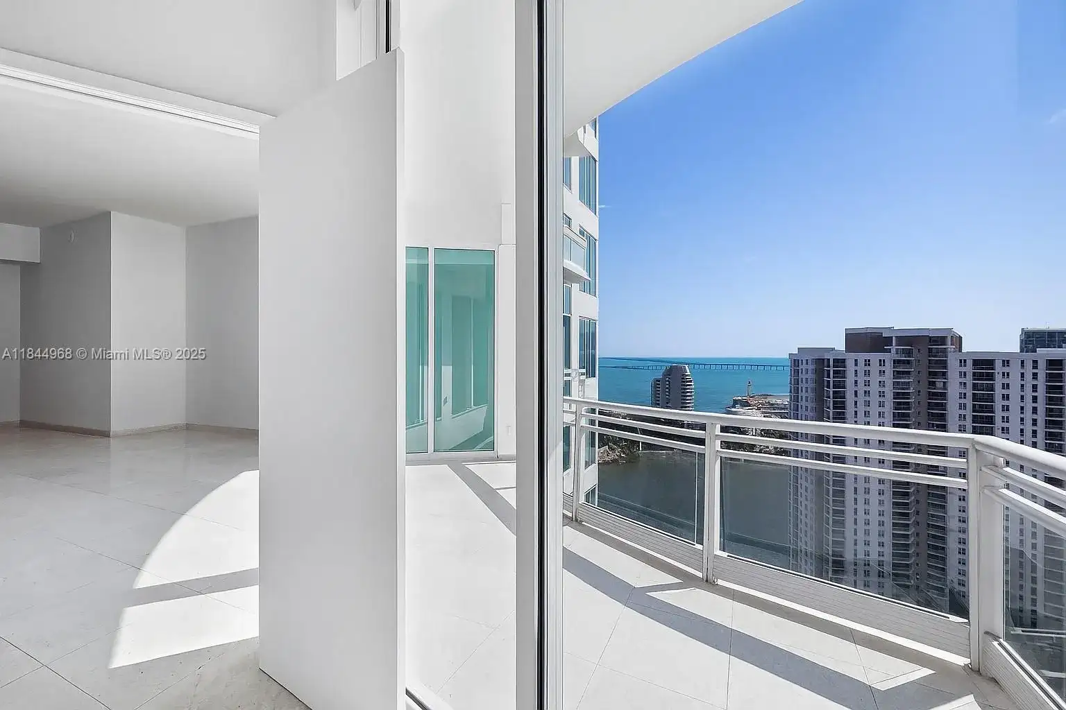 900 Brickell Key Blvd # 2005, Miami FL 33131 photo 3