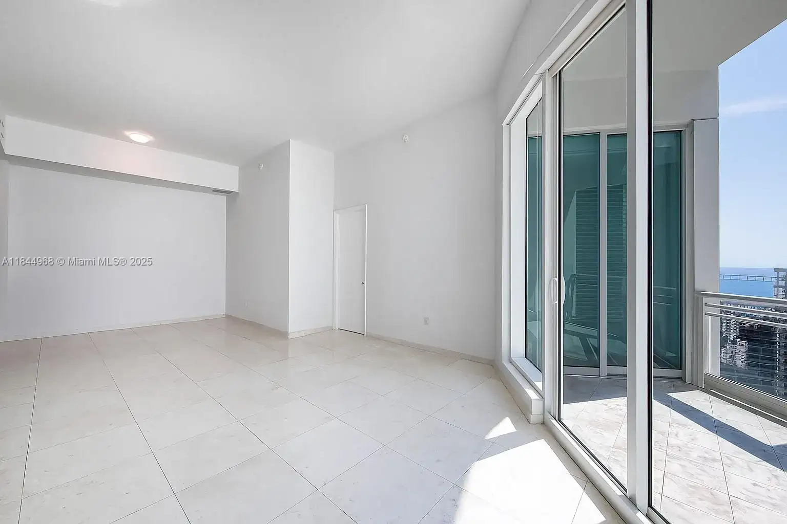 900 Brickell Key Blvd # 2005, Miami FL 33131 photo 4