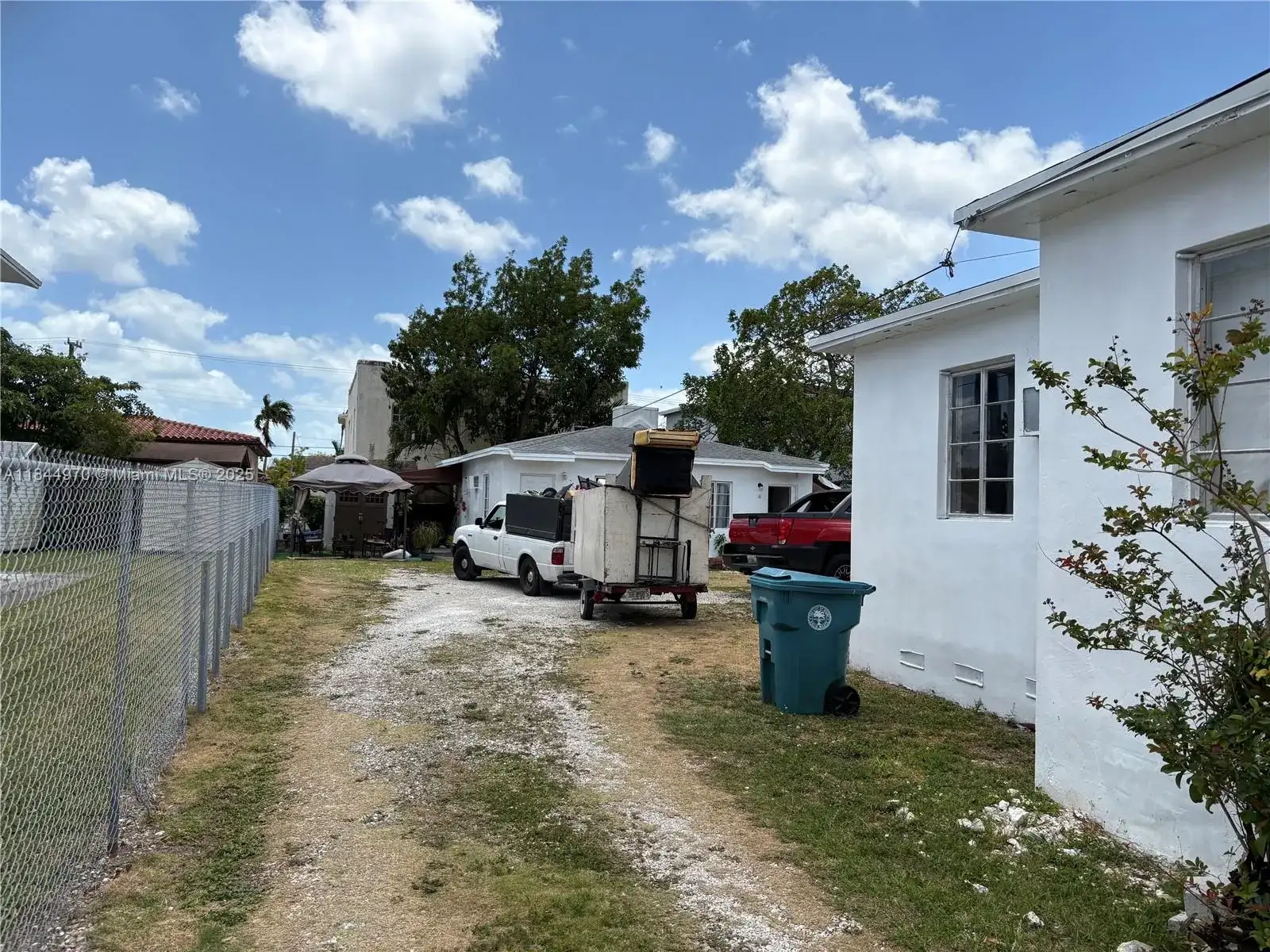 3072 SW 16th St, Miami FL 33145 photo 2