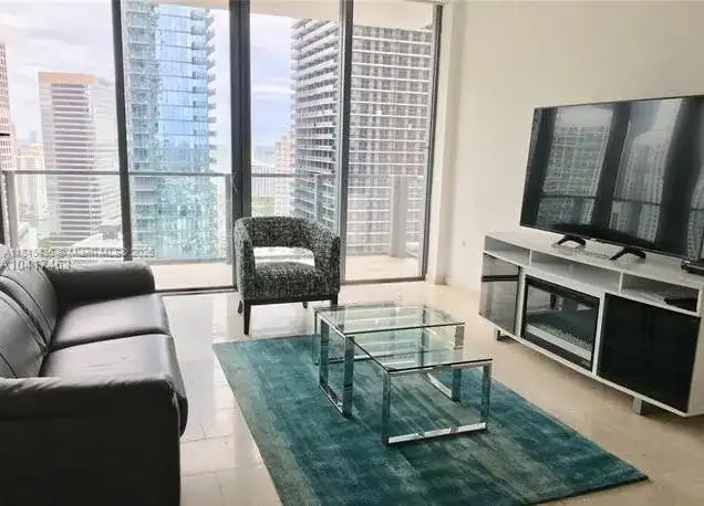 88 SW 7th St # 2603, Miami FL 33130 photo 2
