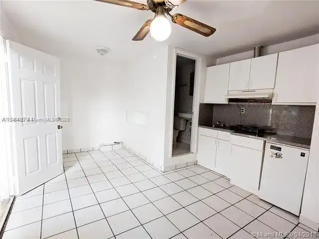 2433 SW 11th St # B, Miami FL 33135 photo 4