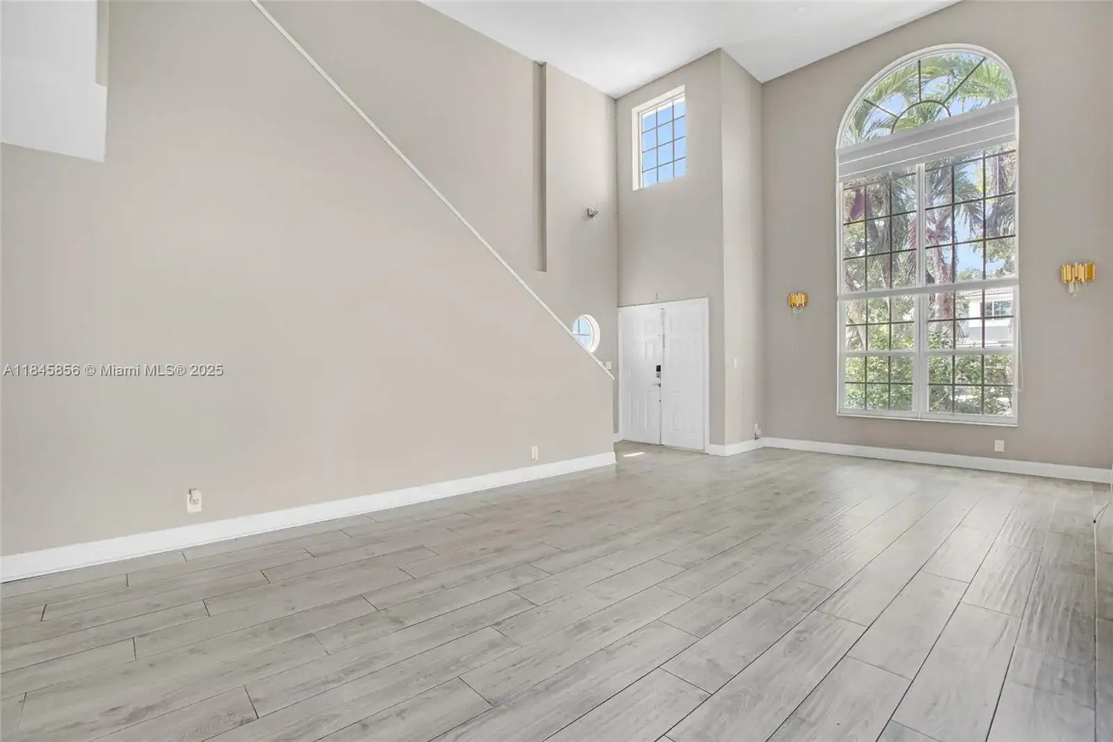 5498 NW 45th Way, Coconut Creek FL 33073 photo 4
