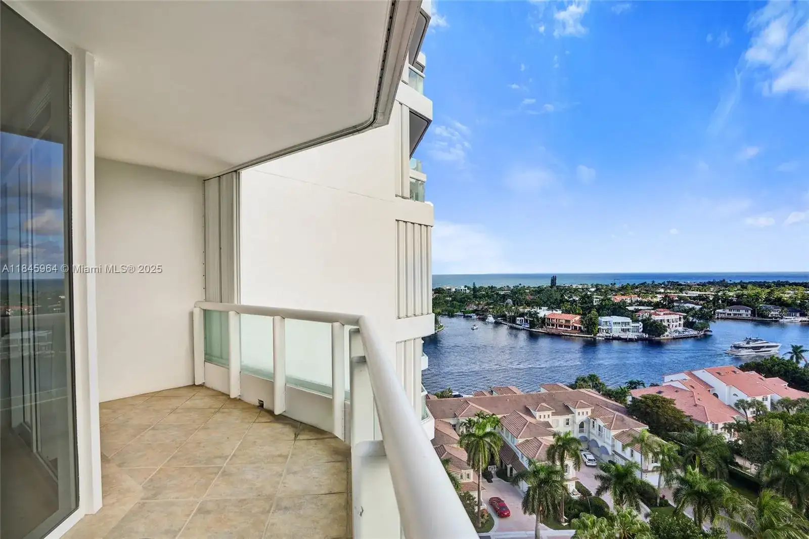 21050 Point Pl # 1403, Aventura FL 33180 photo 4