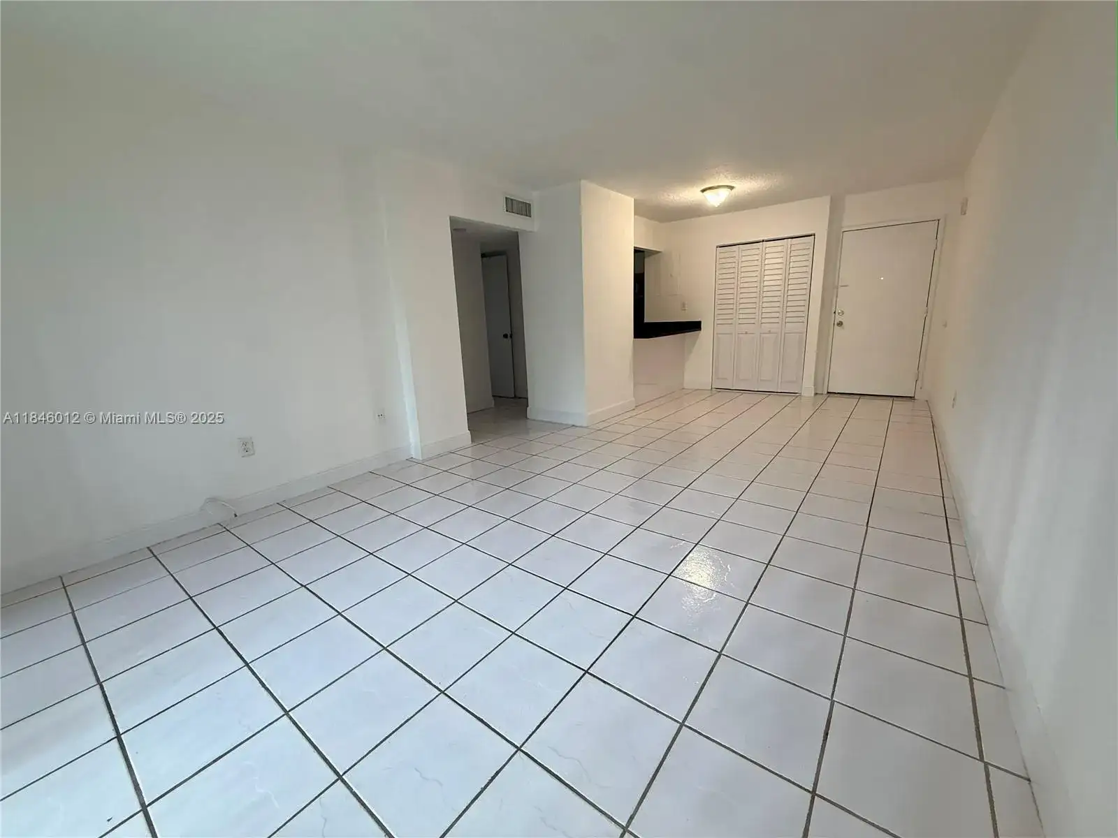 816 NW 87th Ave # 107, Miami FL 33172 photo 4