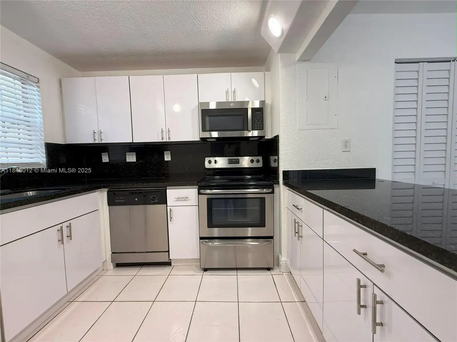 816 NW 87th Ave # 107, Miami FL 33172 photo 5