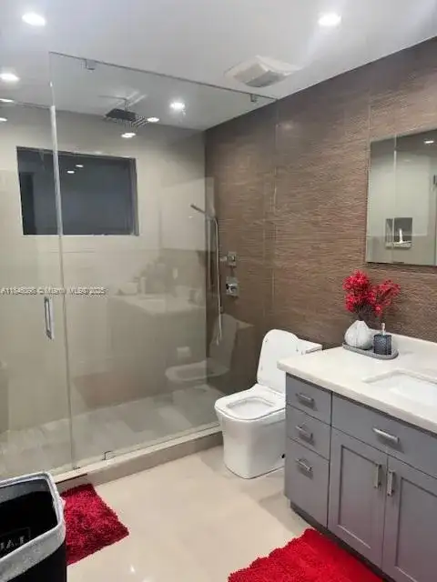 4229 W 7th Ln, Hialeah FL 33012 photo 3