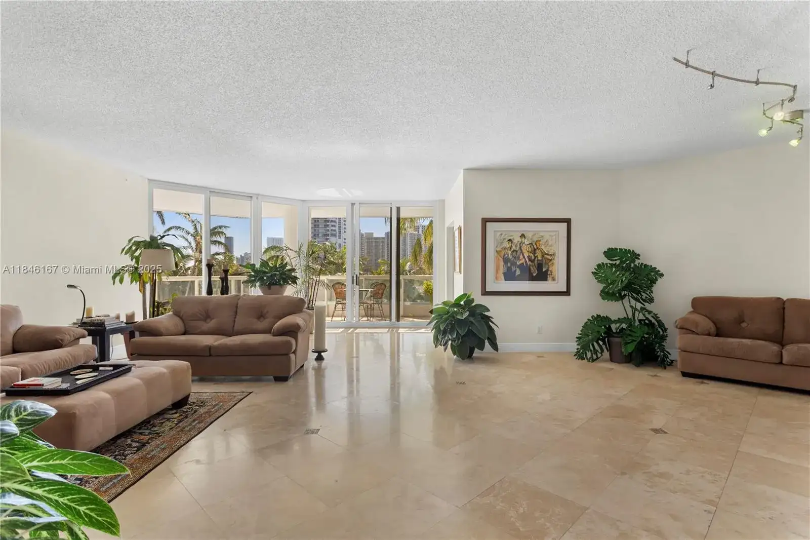 21050 Point Pl # 502, Aventura FL 33180 photo 2