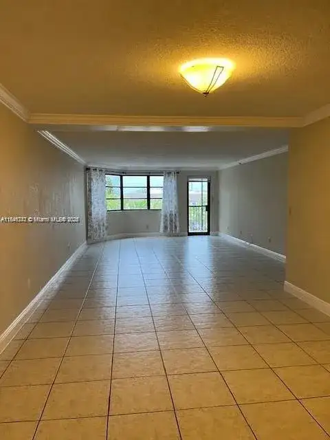 20850 San Simeon Way # 5, Miami FL 33179 photo 4