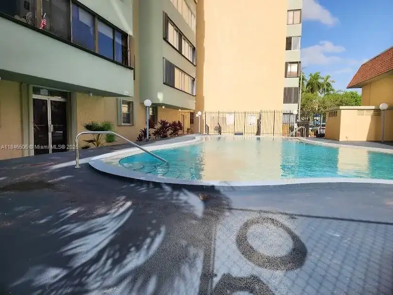 5055 NW 7th St # 1003, Miami FL 33126 photo 2