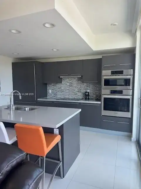 7875 NW 107th Ave # 318, Doral FL 33178 photo 2