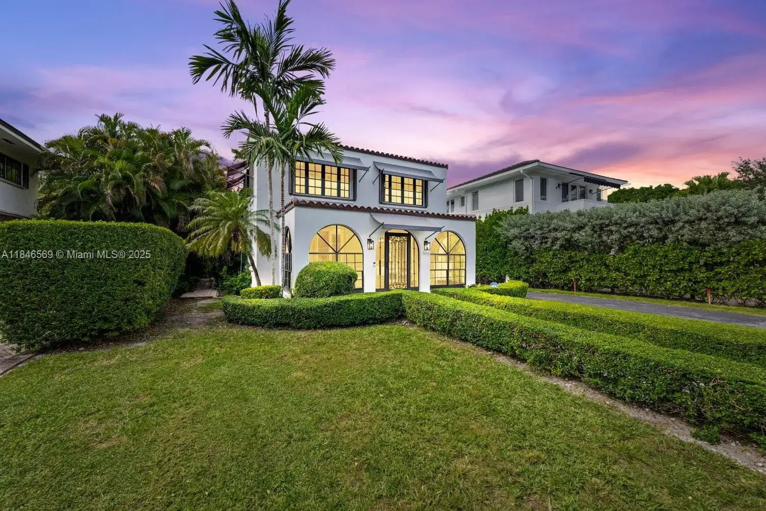 2618 Alhambra Cir, Coral Gables FL 33134 photo 4