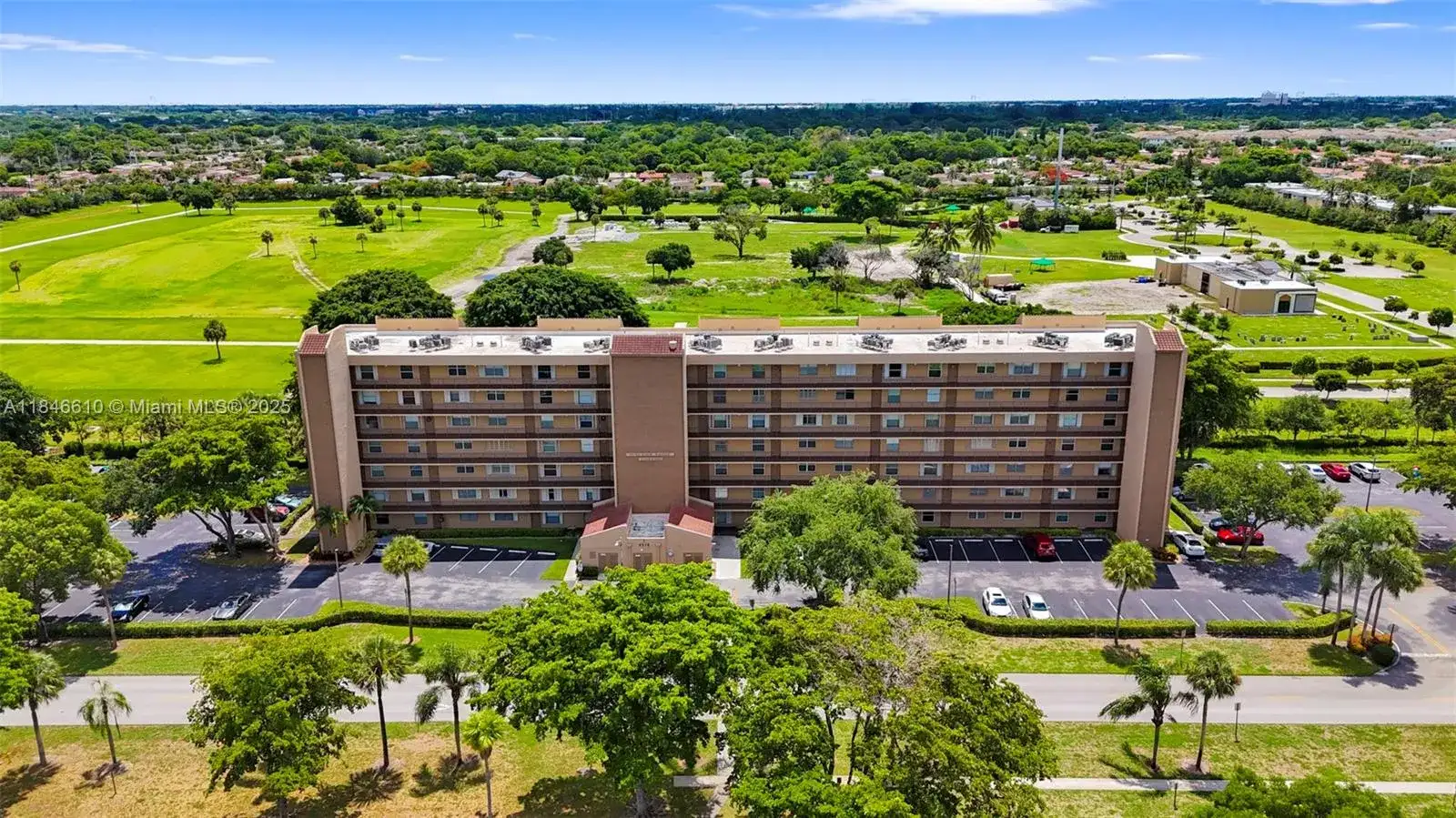 4570 NW 18th Ave # 606, Deerfield Beach FL 33064 photo 2