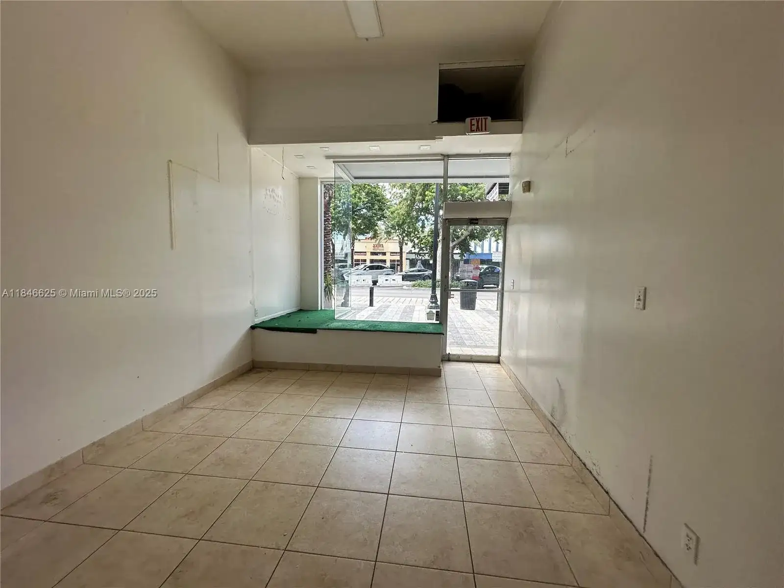 1932 Hollywood Blvd, Hollywood FL 33020 photo 2