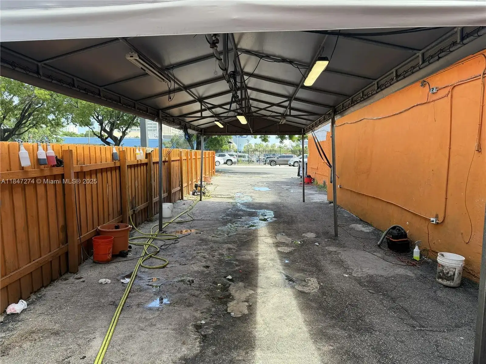1341 NW 20th St, Miami FL 33142 photo 4