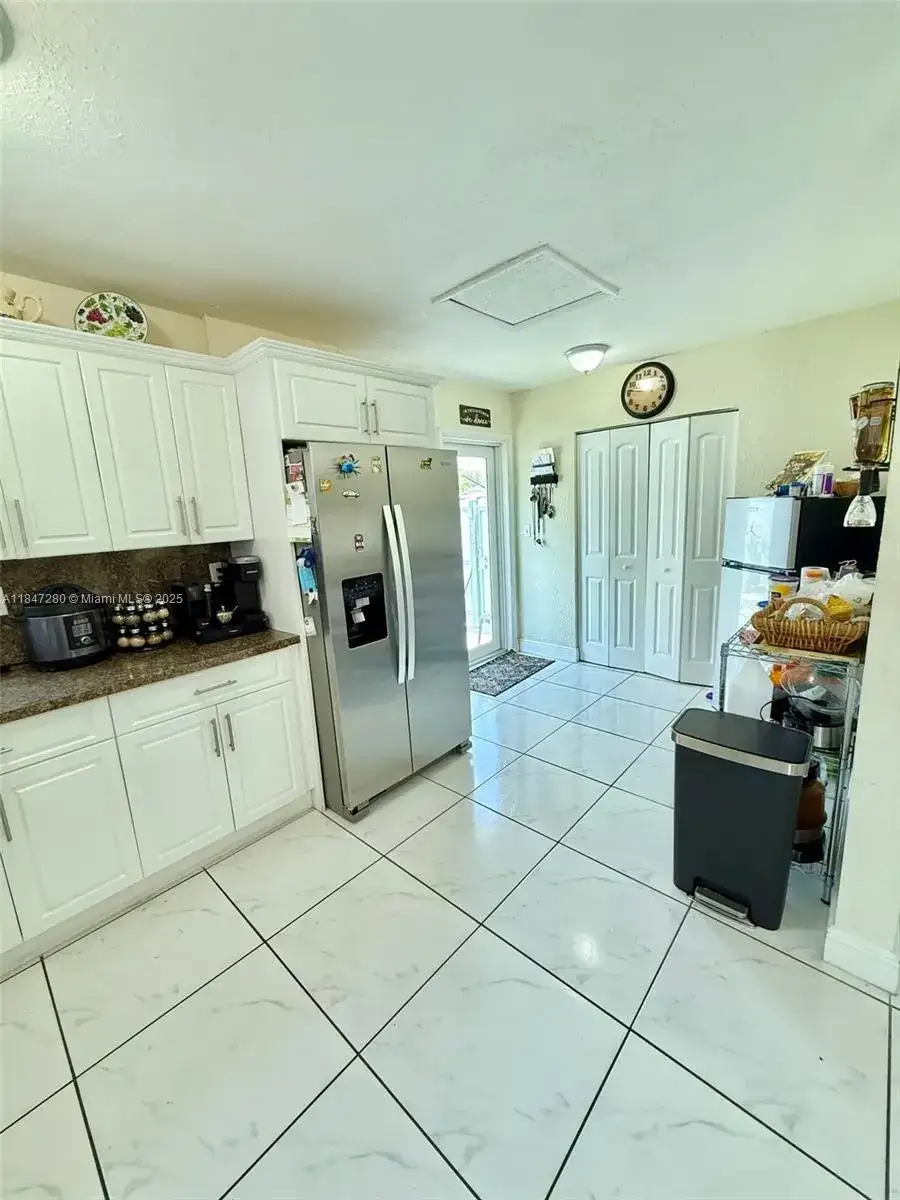 18026 NW 35th Ct, Miami Gardens FL 33056 photo 4
