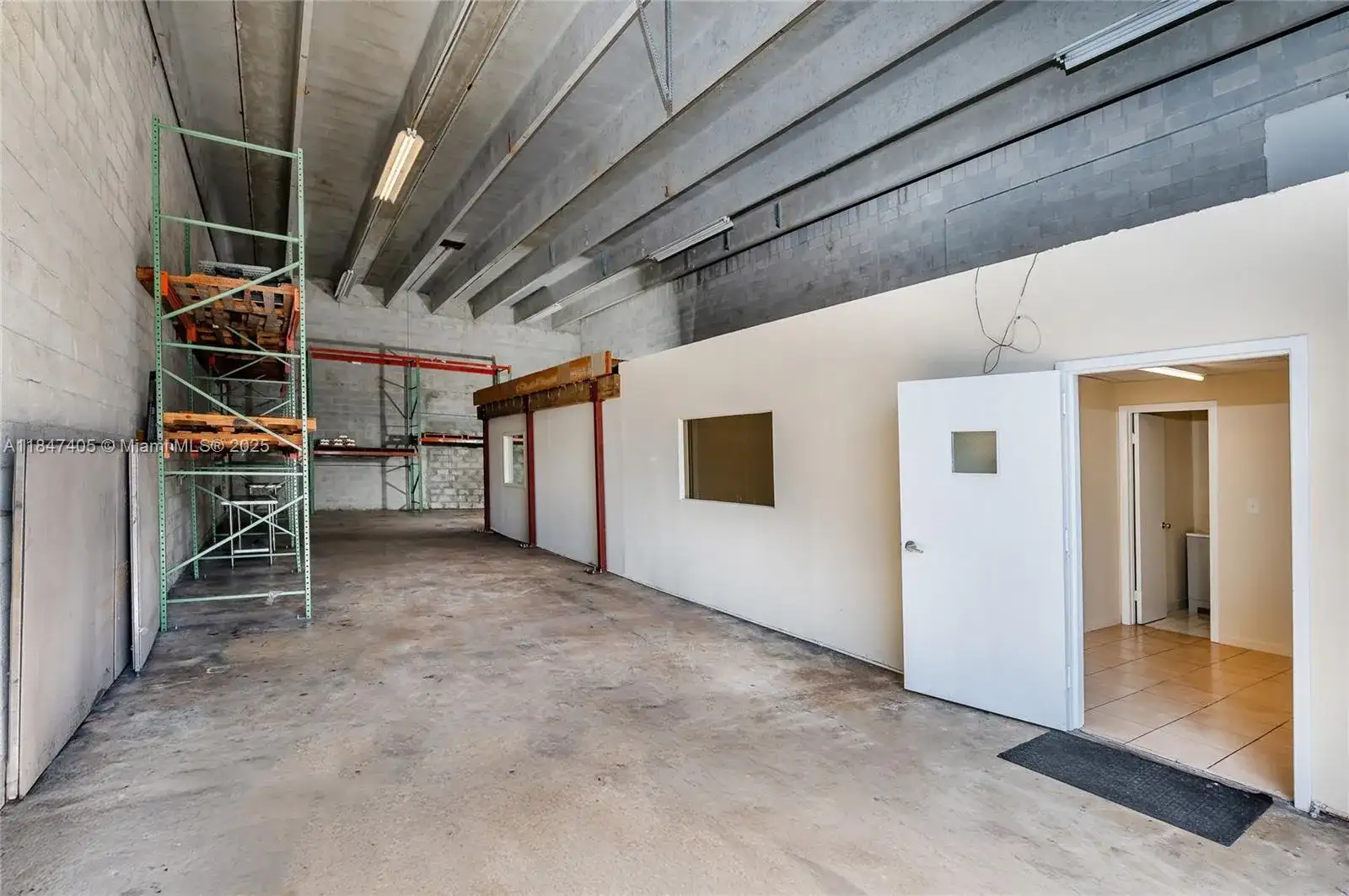 3100 NW 72nd Ave # 106, Miami FL 33122 photo 4