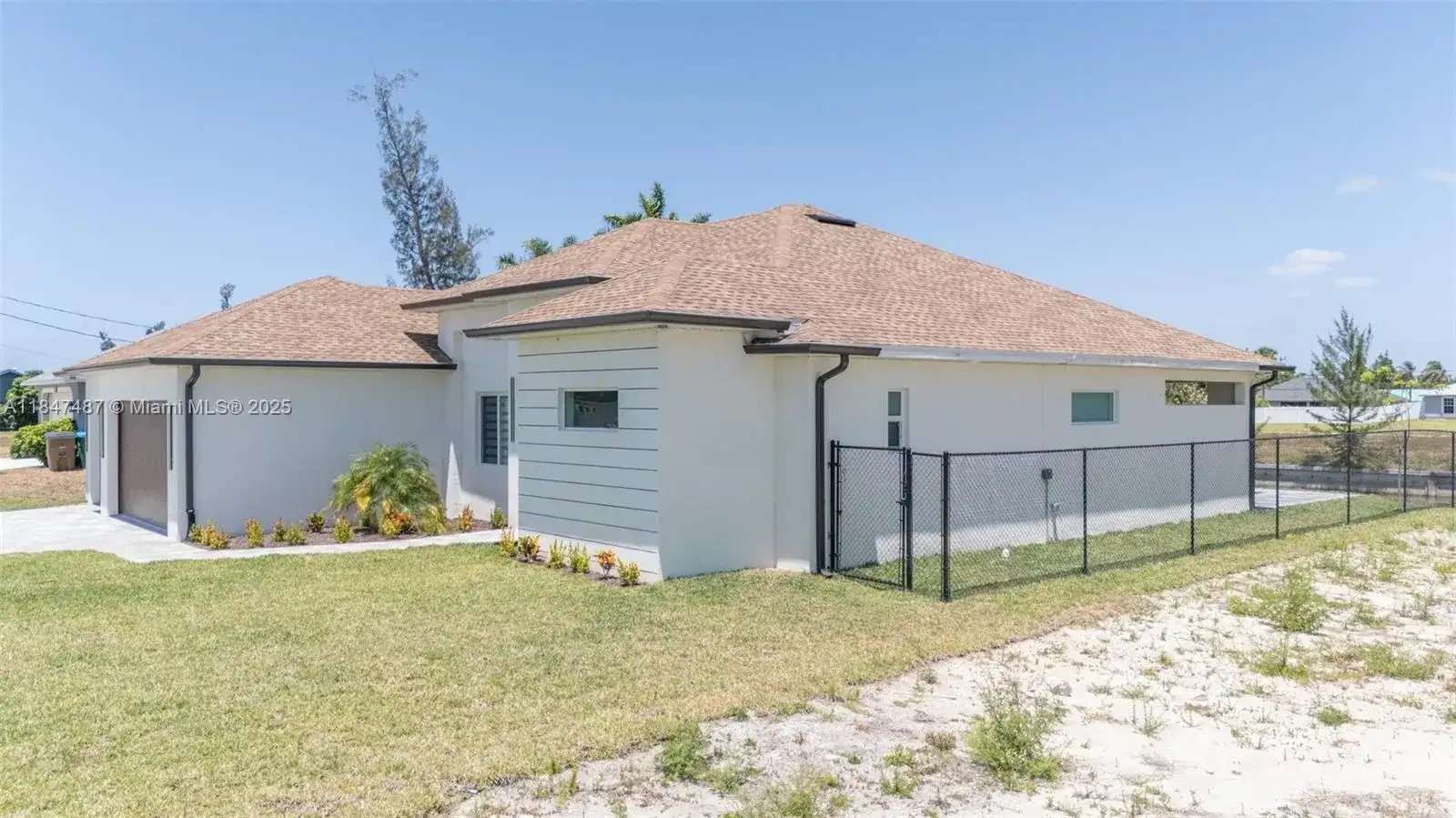 601 SW 13TH ST, Cape Coral FL 33991 photo 2