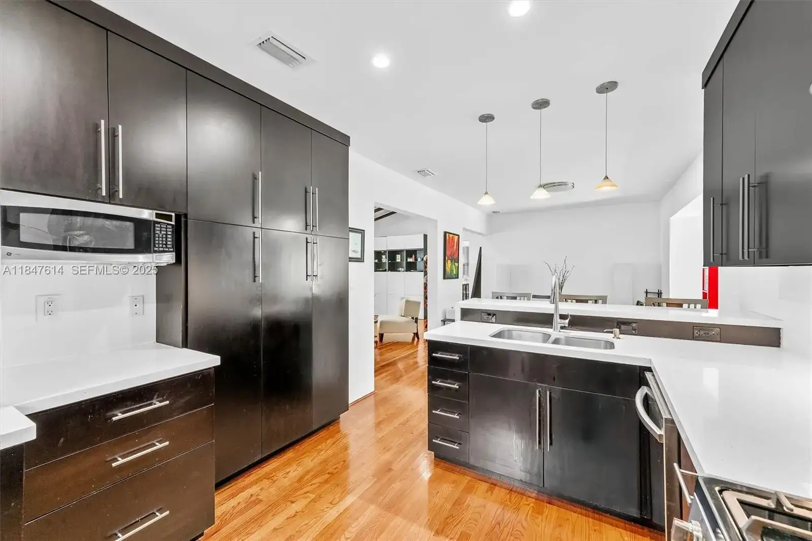 318 NE 105th St, Miami Shores FL 33138 photo 3