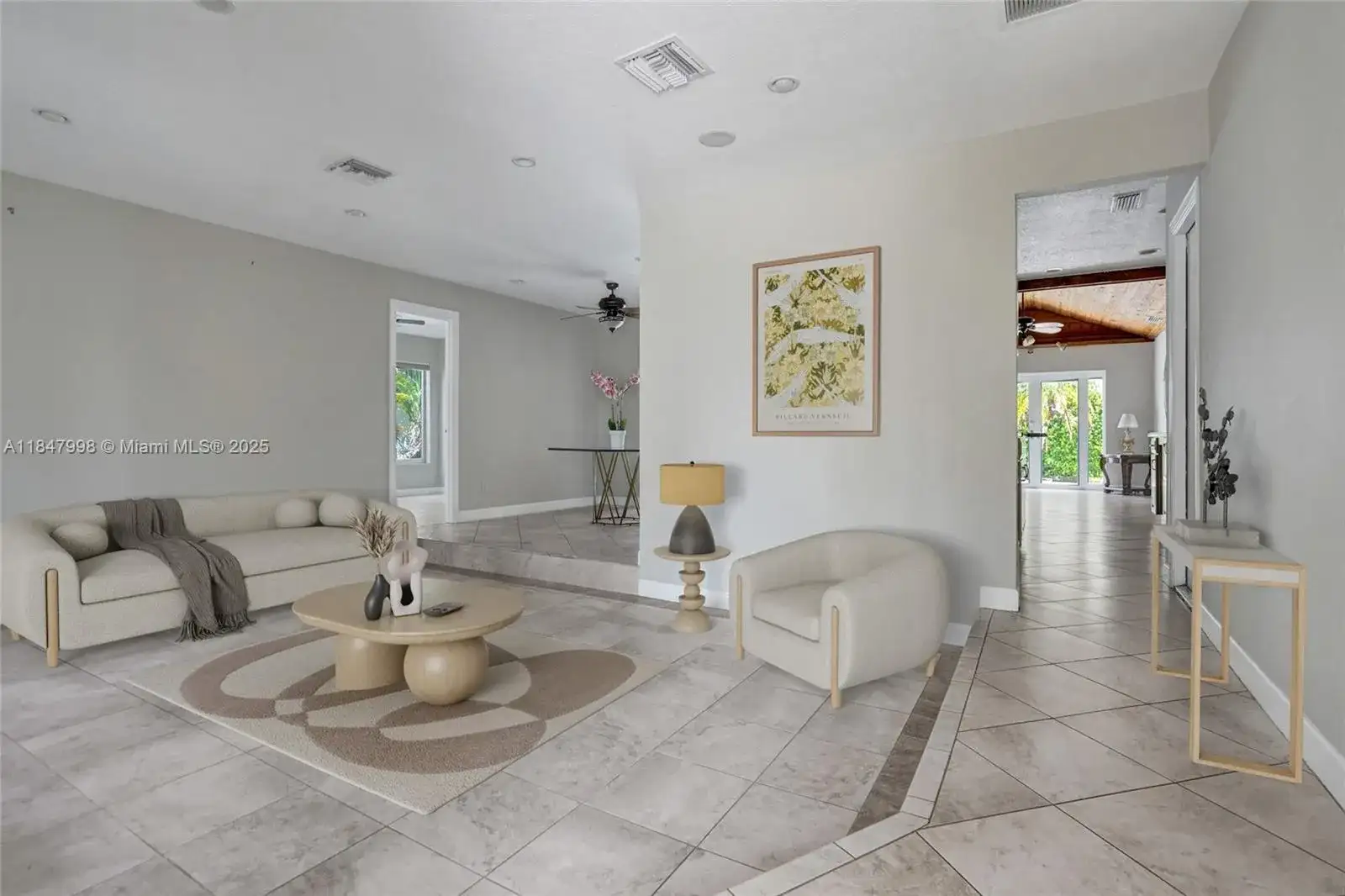 571 SE 11th St, Pompano Beach FL 33060 photo 4