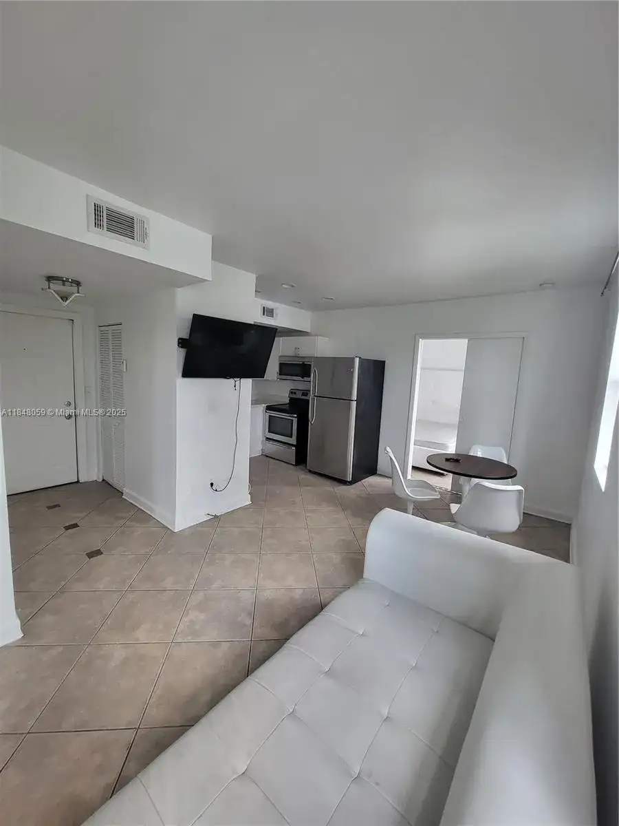 1008 Jefferson Ave # 303, Miami Beach FL 33139 photo 3
