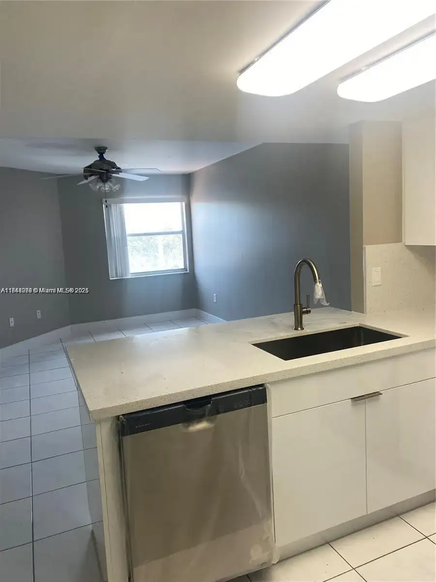 1368 NW 24th Ave # 1368, Miami FL 33125 photo 5