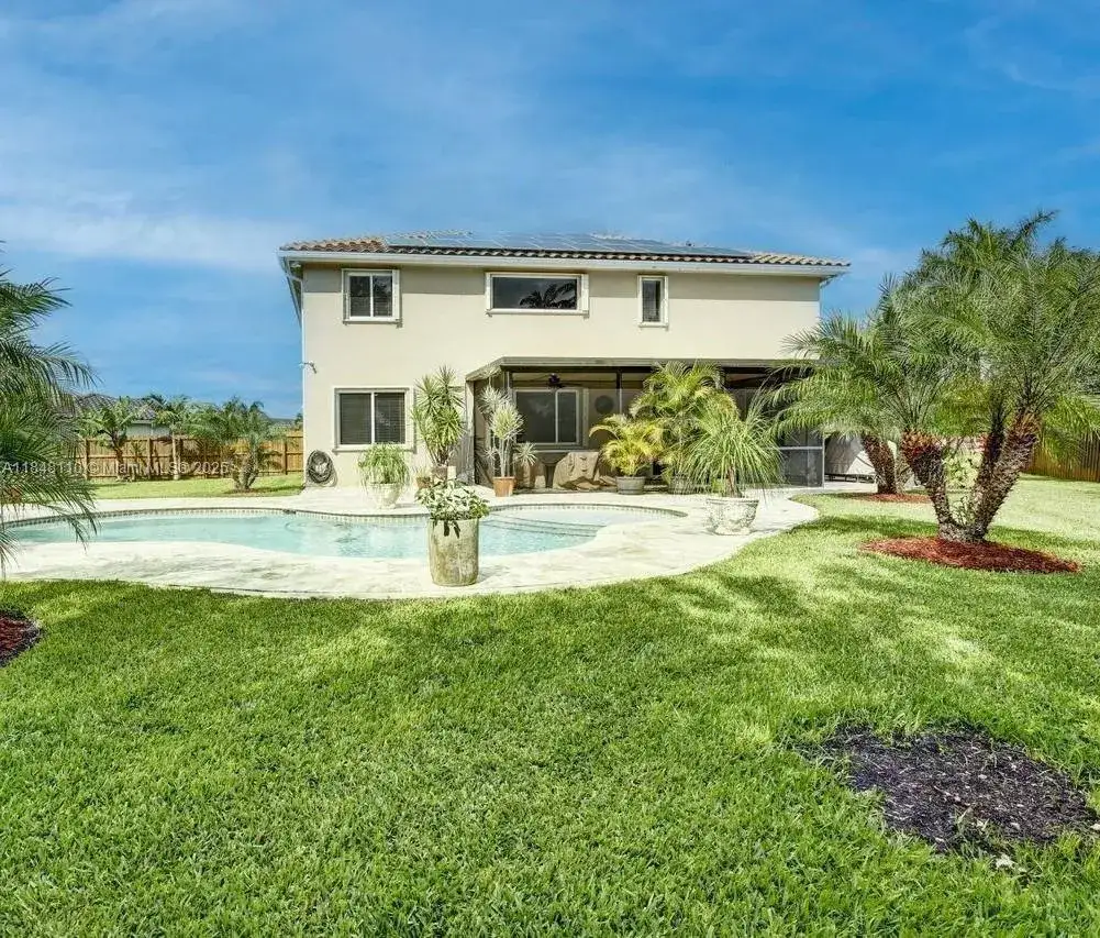 2237 NW 15th Pl, Homestead FL 33030 photo 3