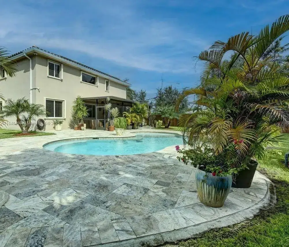 2237 NW 15th Pl, Homestead FL 33030 photo 4