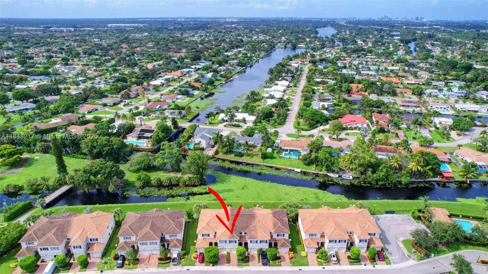 1119 Vermilion Dr, Lake Worth FL 33461 photo 2