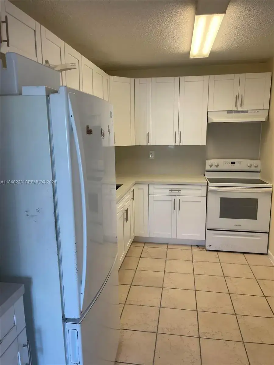 1325 W 68th St # 221, Hialeah FL 33014 photo 5
