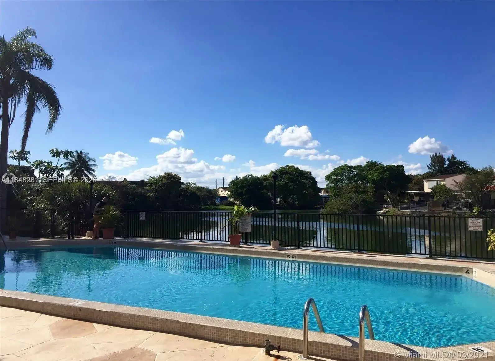 1325 W 68th St # 514, Hialeah FL 33014 photo 2