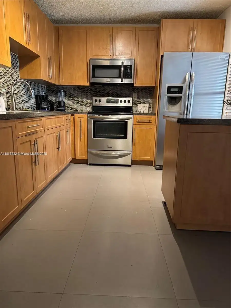 1226 N Hiatus Rd # 1226, Pembroke Pines FL 33026 photo 2
