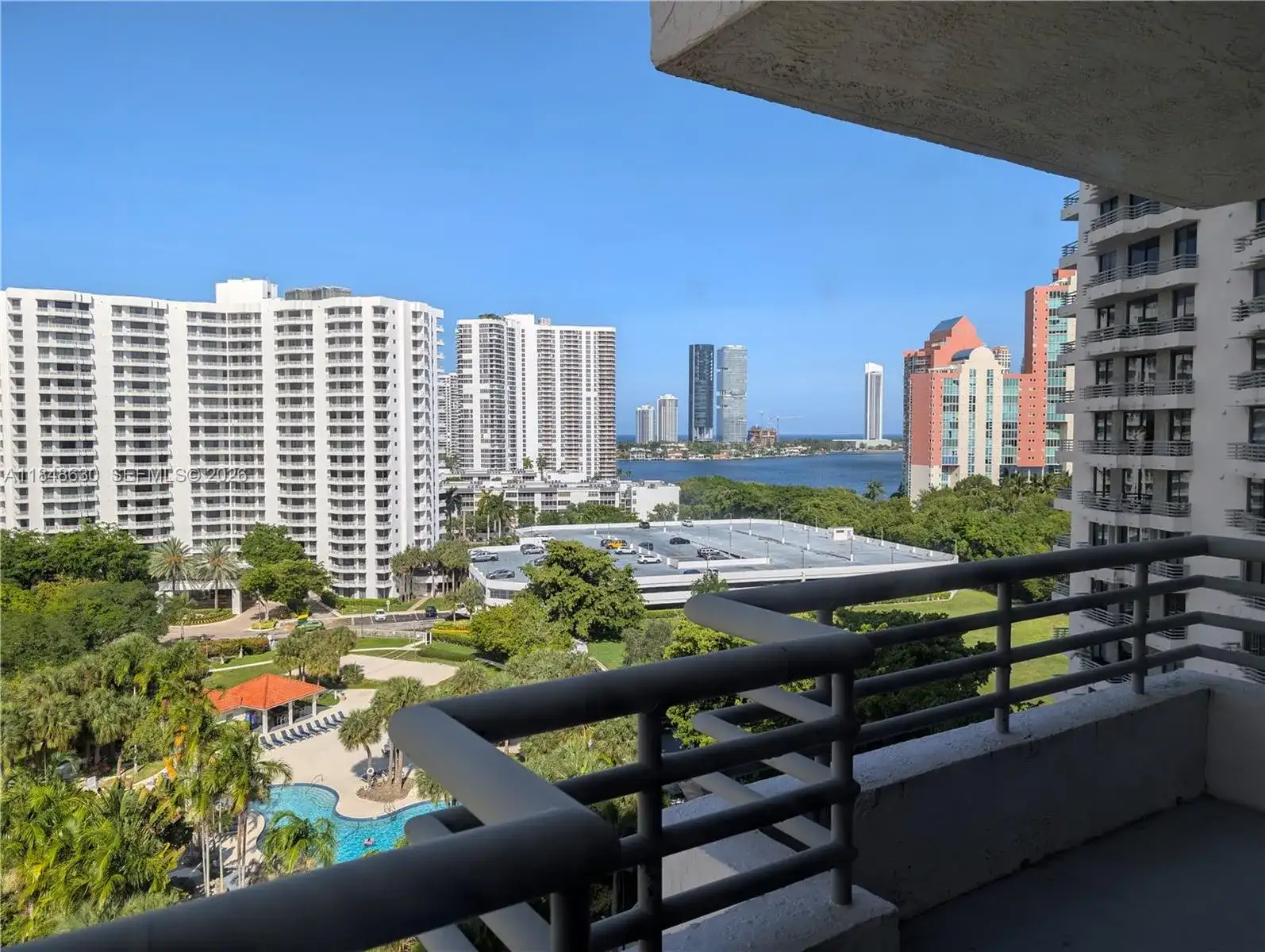 3300 NE 191 st # 1207, Aventura FL 33180 photo 2