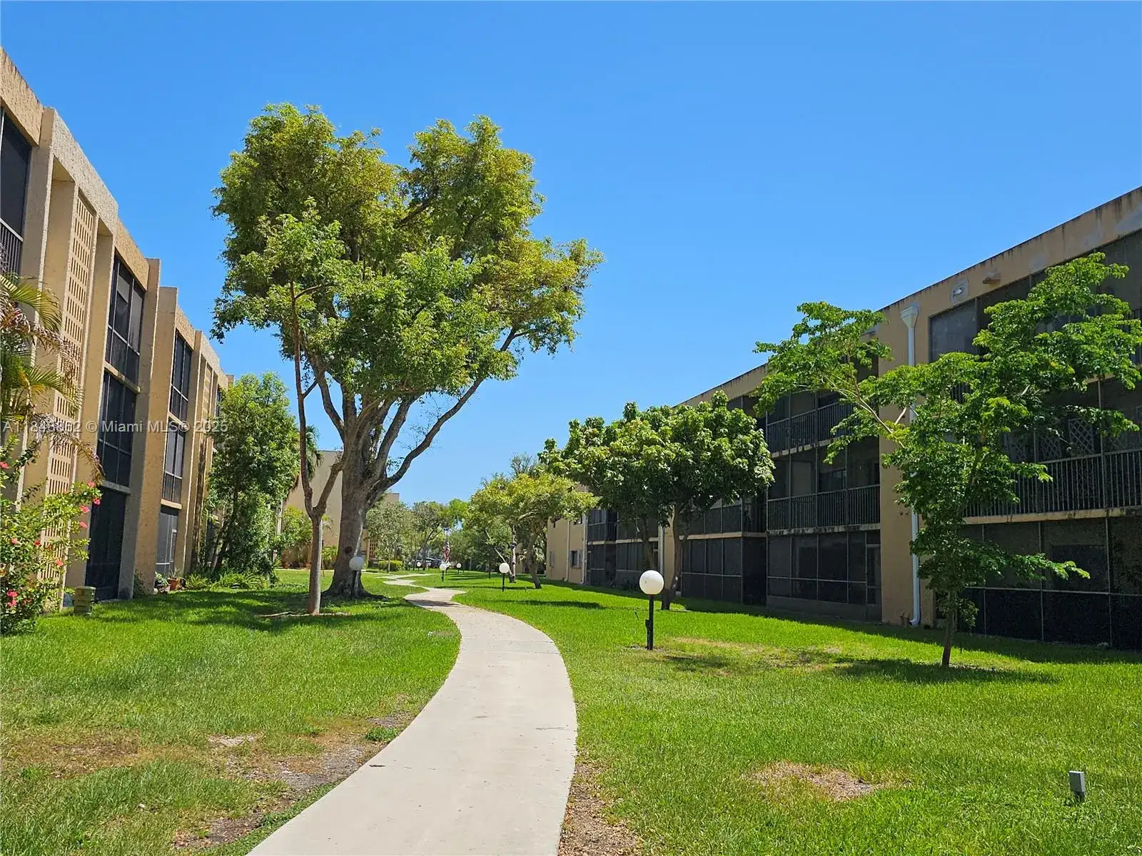 8415 SW 107th Ave # 219W, Miami FL 33173 photo 5