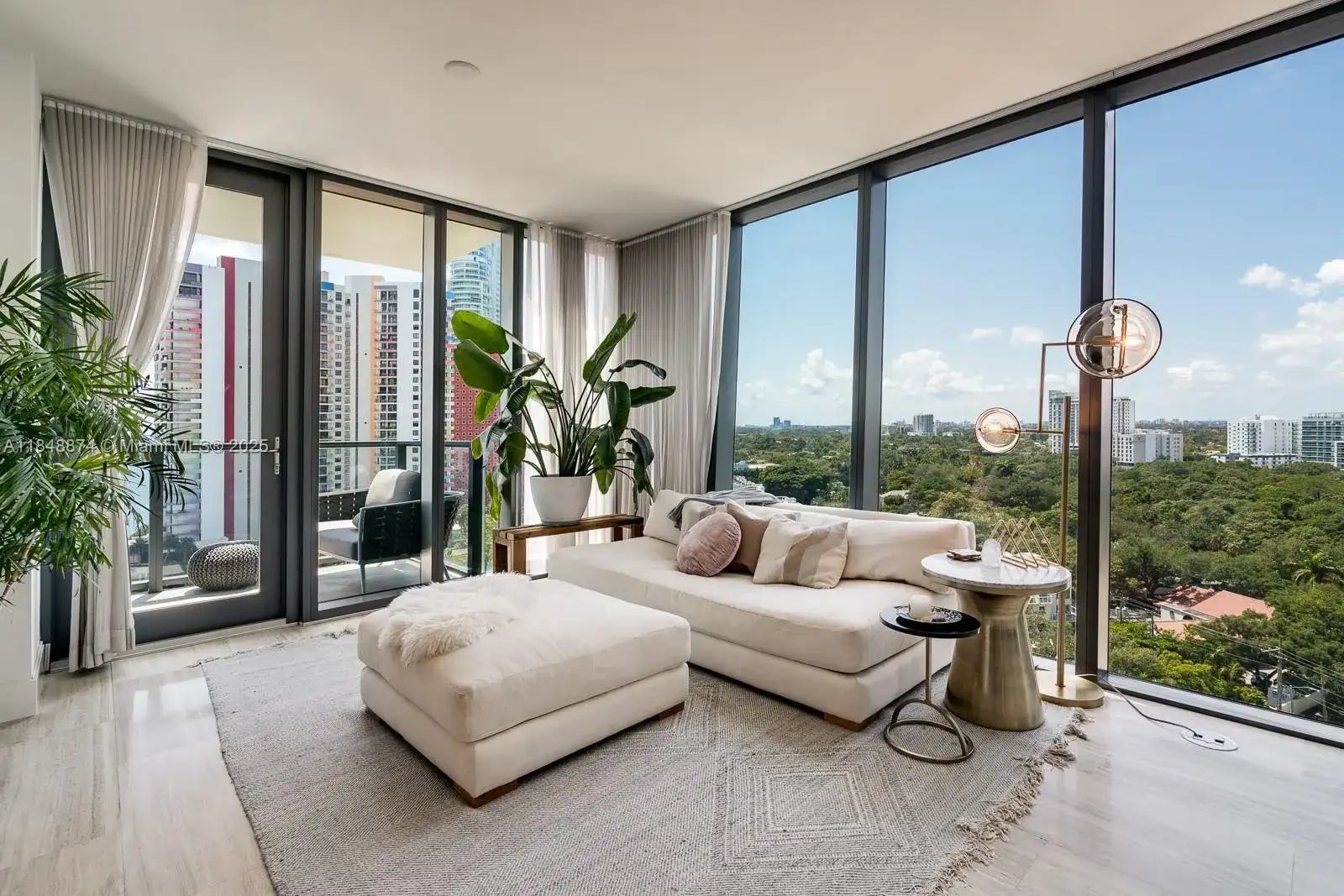 1451 Brickell Ave # 1404, Miami FL 33131 photo 4