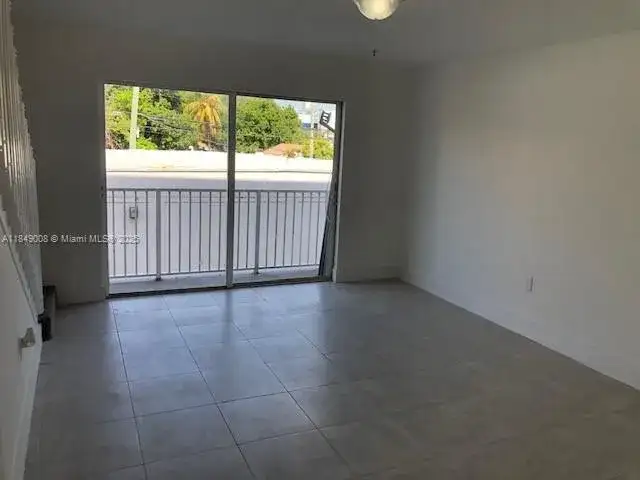 1063 SW 2nd St # 2, Miami FL 33130 photo 5